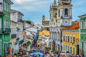 Terre de contractes et de métissage, Salvador de Bahia vous promet un séjour inoubliable et dépaysant.