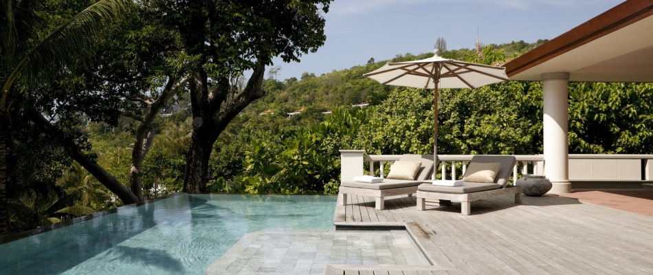 Créer une terrasse canon autour de la piscine - Minizap Pays Voironnais