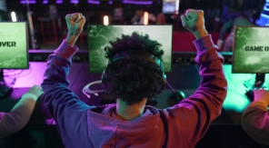 L'e-sport s'offre ses Jeux olympiques sous le soleil saoudien