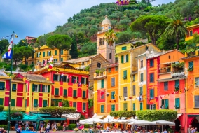 Portofino est la destination idéale pour goûter à la dolce vita dans ce qu'elle a de plus exquis.