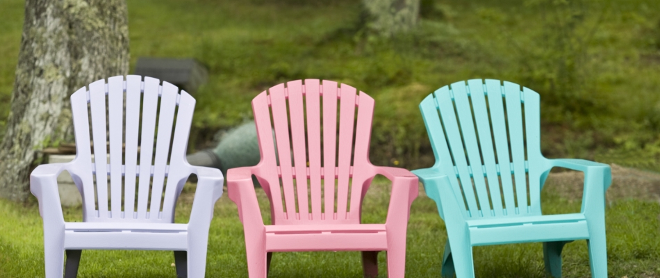 Repeindre un salon de jardin en plastique - Minizap Nord-Isère