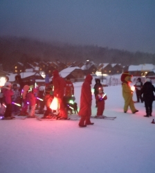 Descente aux flambeaux des enfants