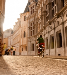 Grenoble s’éveille