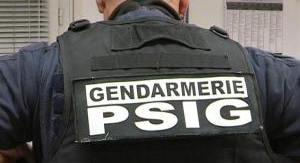 100 jours avec les gendarmes des autoroutes de Sei...