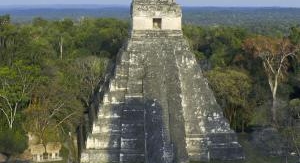 Le génie des bâtisseurs - Tikal, la cité de la jun...