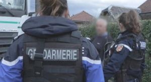 100 jours avec les gendarmes des Alpes - Bagarre, ...